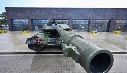 Песков объяснил фразу Путина &laquo;бронетехникой не обойдется&raquo;