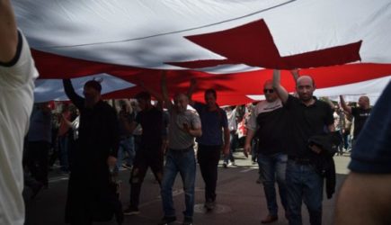 Грузии рисуют Майдан. Звуки слышны из Киева