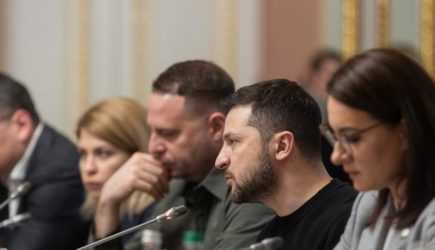 Зеленский идет ва-банк: на Бахмут кидают лучшие подразделения ВСУ