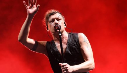 Солист рок-группы &laquo;Би-2&raquo; Лева исключил свое возвращение в Россию