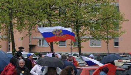 Немцы бегут в Россию: &laquo;Наелись досыта &mdash; мы к Путину&raquo;