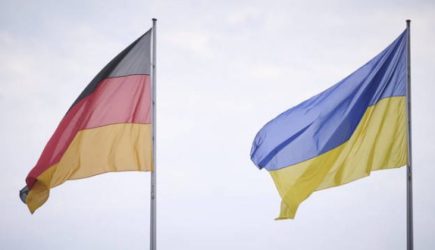 Киев начал клянчить ракеты Taurus: Немецое СМИ упомянуло о риске удара по Москве