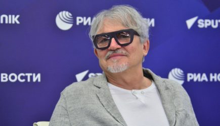 «Новый этап в жизни»: жена скандалиста Диброва переехала в съемное жилье