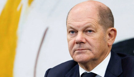 Шольц прокомментировал возможность поставки кассетных бомб на Украину в 2023 году