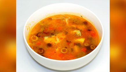 Иммунолог Продеус предупредил об опасности употребления горячего супа