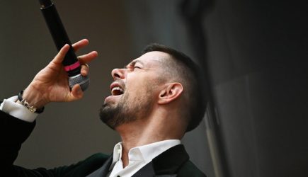 Shot: певец Стас Пьеха госпитализирован в&nbsp;кардиореанимацию в&nbsp;Москве