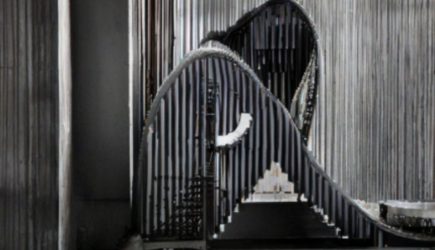 Певица ушла со сцены, чтобы сделать мир лучше