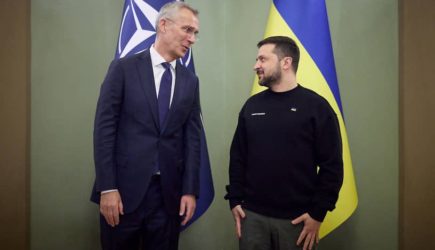 Зеленский: сколько жизней украинцев стоит фраза «Украина будет в НАТО»