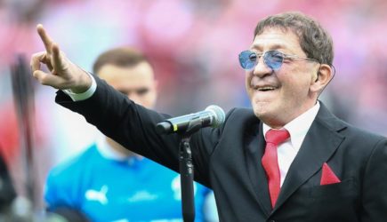 «Мужик сказал &ndash; мужик сделал!»: народ в восторге от патриотичного поступка Лепса