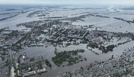 Число жертв разрушения Каховской ГЭС в Херсонской области увеличилось до 55
