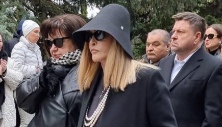 «Забудьте про Израиль»: врач рекомендовал больной Пугачевой остаться на ПМЖ в Латвии