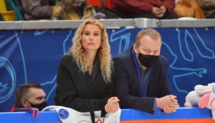 Сбежавшую в Грузию дочь Тутберидзе лишили российских денег