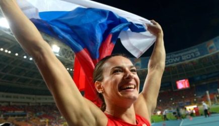 Песков напомнил о заслугах Исинбаевой перед Россией