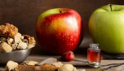 История одного яблока