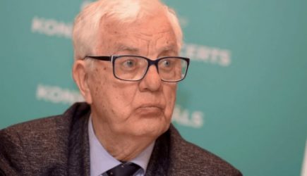 Не для меня: овдовевший Паулс объяснил, почему не пришел на &laquo;Рандеву&raquo; к Вайкуле