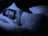 Никогда не делайте эти 6 вещей, если просыпаетесь посреди ночи