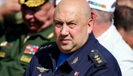 Бывший командующий Суровикина: &laquo;Сергей не предал присягу&raquo;