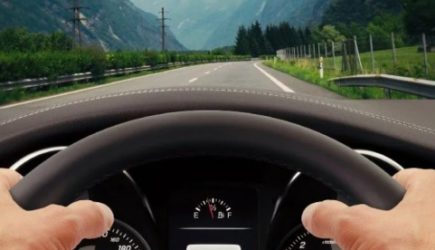 В Австрии украинская семья разбилась в ДТП &mdash; упали с моста на микроавтобусе