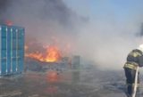 В Новороссийске загорелся грузовой терминал