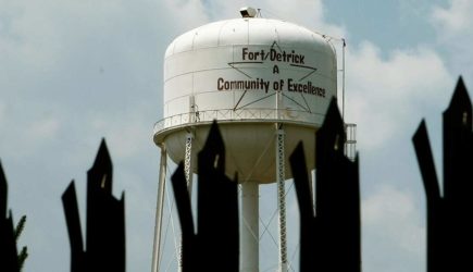 США вновь заставляют человечество надеть маски