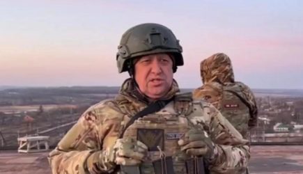 Странная деталь на могиле Пригожина шокировала скорбящих — фото