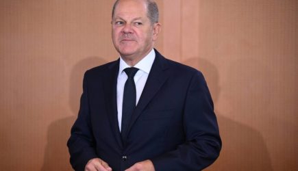 Канцлер Германии ответил на призывы &laquo;англосаксов&raquo; брать в долг