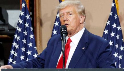 Глава Генштаба США решил защитить семью после нападок Трампа