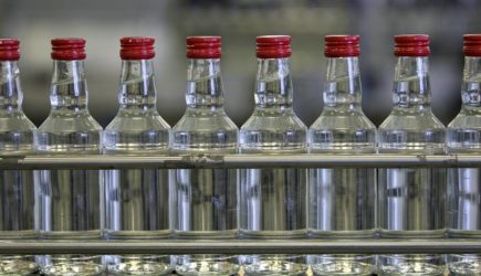 В России рухнуло производство водки