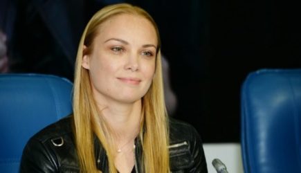 Стала известна причина ухода Арнтгольц из телепрограммы «Жди меня»