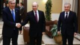 Путин «сообразил на троих» в свой день рождения