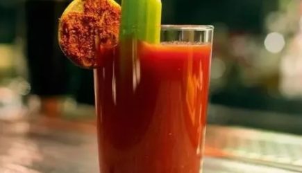 Что делает с организмом томатный сок