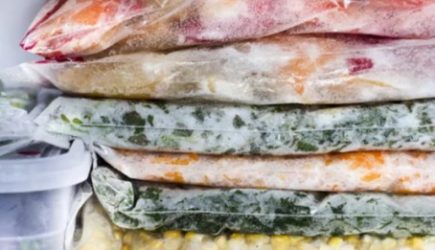 Холод не для них: эти продукты вообще нельзя хранить в морозилке