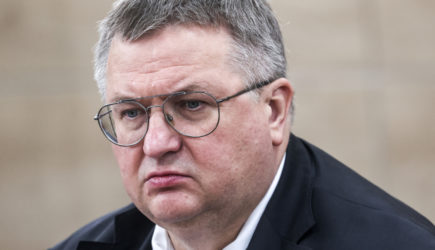 Вице-премьер Оверчук: Россия пережила год «санкций из ада»