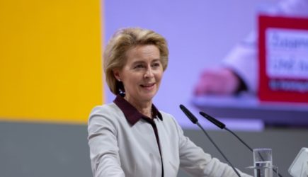 Politico: на идее фон дер Ляйен о &laquo;геополитической Европе&raquo; поставлен крест