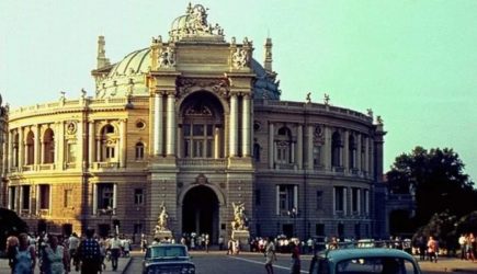 Кто такие &laquo;биндюжники&raquo; из знаменитой песни про Костю-моряка?