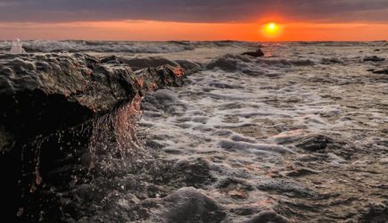 Турист описал популярный курорт в России фразой &laquo;сильно пахнет канализацией&raquo;