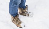 Ноги не замерзнут даже в -20: хитрый трюк, который сделает любую обувь в разы теплее