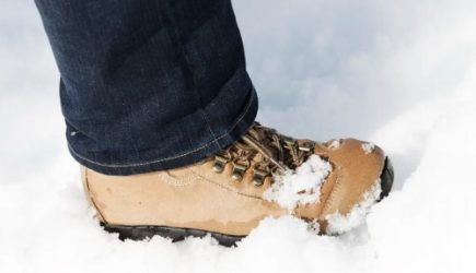 Ноги никогда не промокнут: гениальный советский трюк, который сохранит сухость в обуви