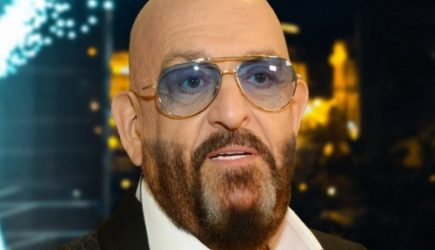 &laquo;Это не позор&raquo;: 75-летний Шуфутинский вынужден передвигаться на коляске