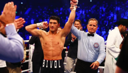 Российский боксер Бивол в&nbsp;11-й раз защитил титул чемпиона WBA