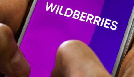 Под Санкт-Петербургом загорелся склад Wildberries: что известно к этому часу