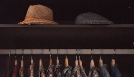 Возьмите крючки для полотенец и подойдите к шкафу &mdash; ахнете и завизжите от результата