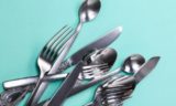 Ложки и вилки засверкают так, что будет видно из космоса: протрите их вот чем