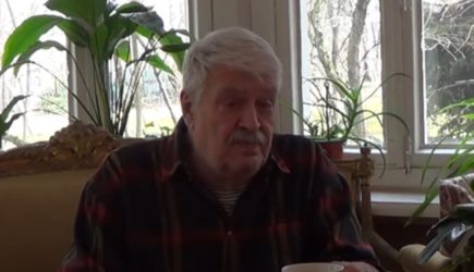 Александра Великанова нашли мертвым в его квартире