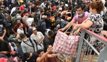 Мигранты из&nbsp;Таджикистана бастуют в&nbsp;Шахтах и&nbsp;предъявили ультиматум российскому заводу