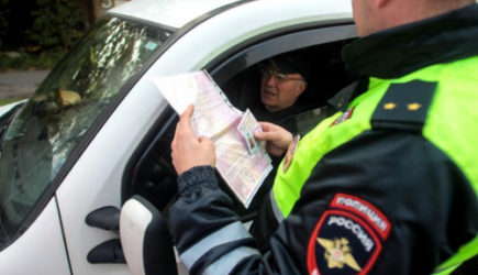 С 20 января &ndash; полный запрет. Новое правило вводится для всех, кто водит автомобиль