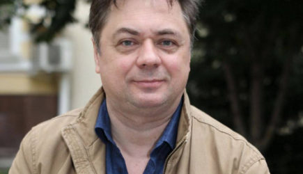 Андрей Леонов получил перелом в «Ленкоме»