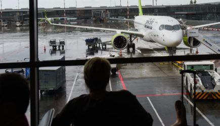 &laquo;Дали час на сборы&raquo; Латвия массово высылает из страны русских