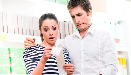 Паника среди продавцов: «Ценники переписывают, глядя друг на друга». Что дорожает в России