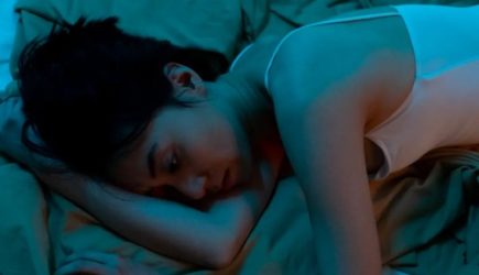 Ложитесь поздно &mdash; поможет: врач назвал неожиданный способ борьбы с одним расстройством